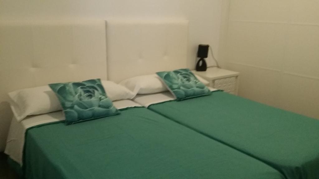 Apartamentos Iliberis Grenada Pokój zdjęcie